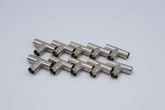 หัวต่อสาย BNC ตัวเมีย 3 ทางสำหรับต่อสาย RG6