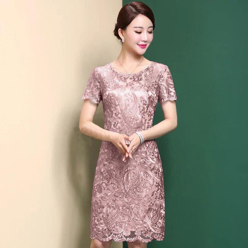 ชุดเดรสออกงาน Korea Designed ลูกไม้ลาย classic