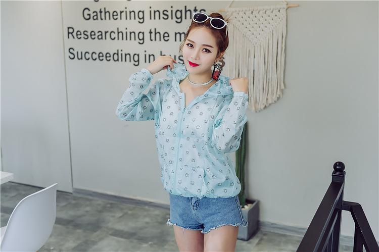 clothes เสื้อคลุมแขนยาว มีฮู้ด ซิปหน้า สกรีนรูปลิง รุ่น 5039 clothes เสื้อคลุมแขนยาว มีฮู้ด ซิปหน้า สกรีนรูปลิง รุ่น 5039