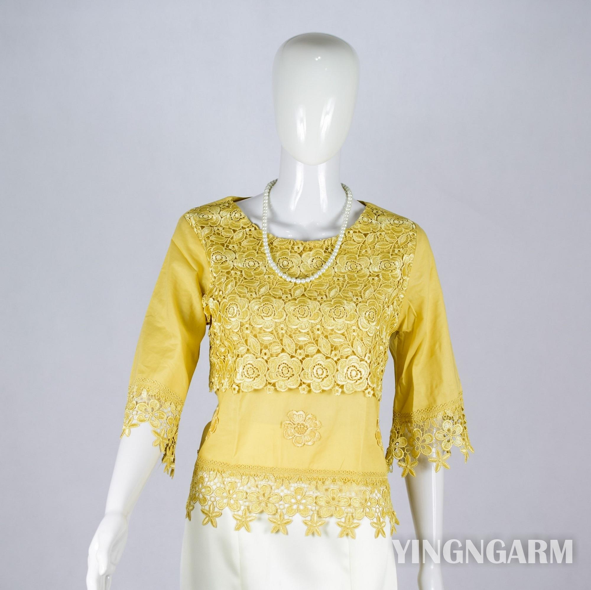 Yingngarm เสื้อลูกไม้ดอกถักครึ่งตัว