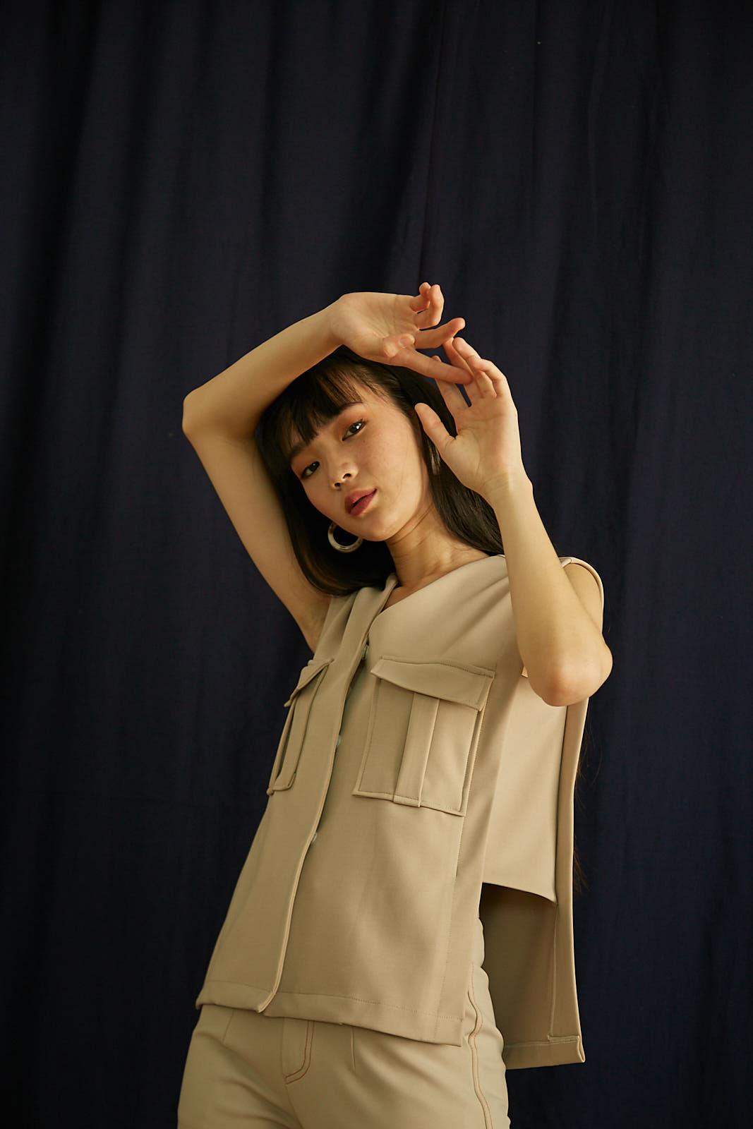 Alter & Beyond - wear-to-work top