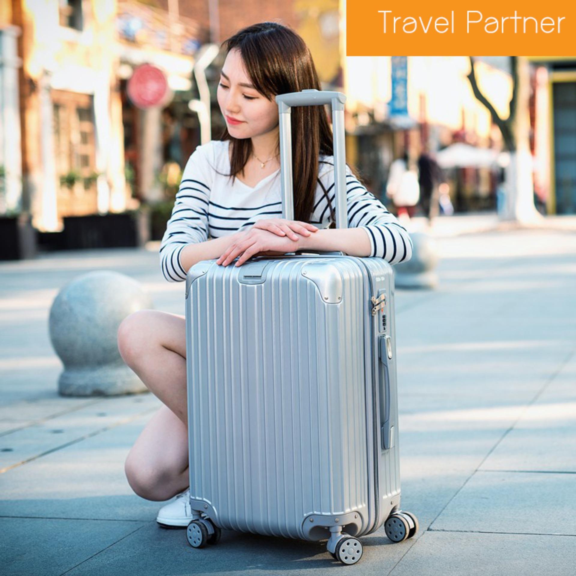 Sales ลดกระหน่ำ !! Travel Partner กระเป๋าเดินทางรุ่น Classy GS618 size 20นิ้ว cabin size ขึ้นเครื่องได้ body PC+ABS รับประกัน 1 ปี