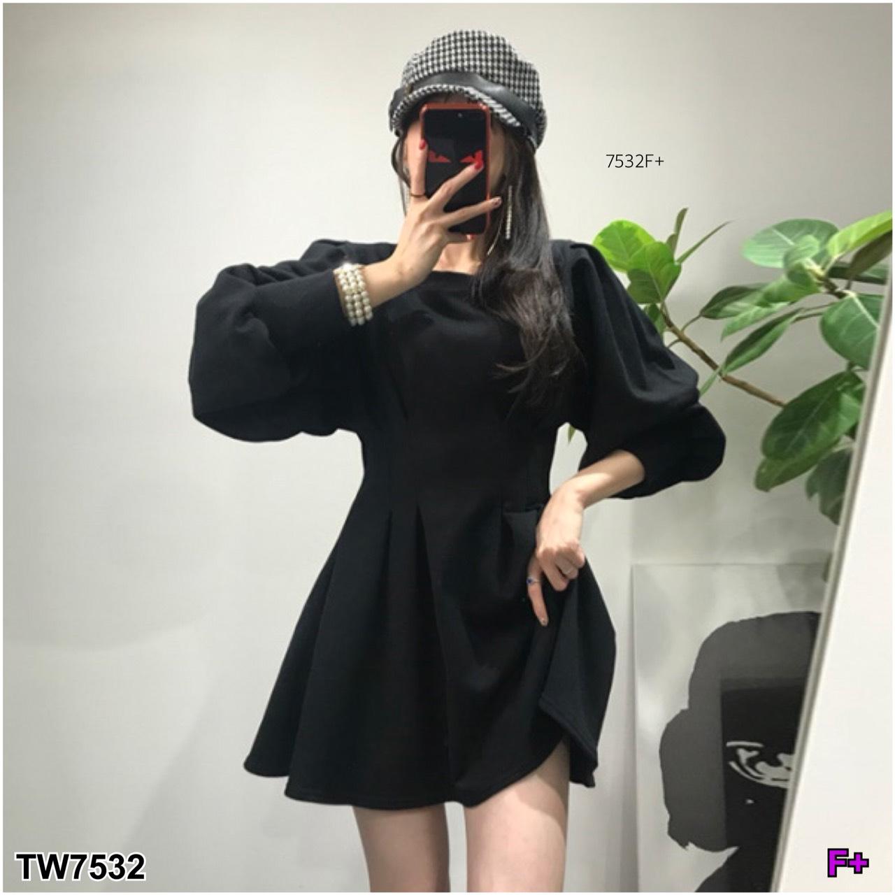 TW7532 เดรสสั้นจีบเอว **สอบถามก่อนสั่งซื้อ***