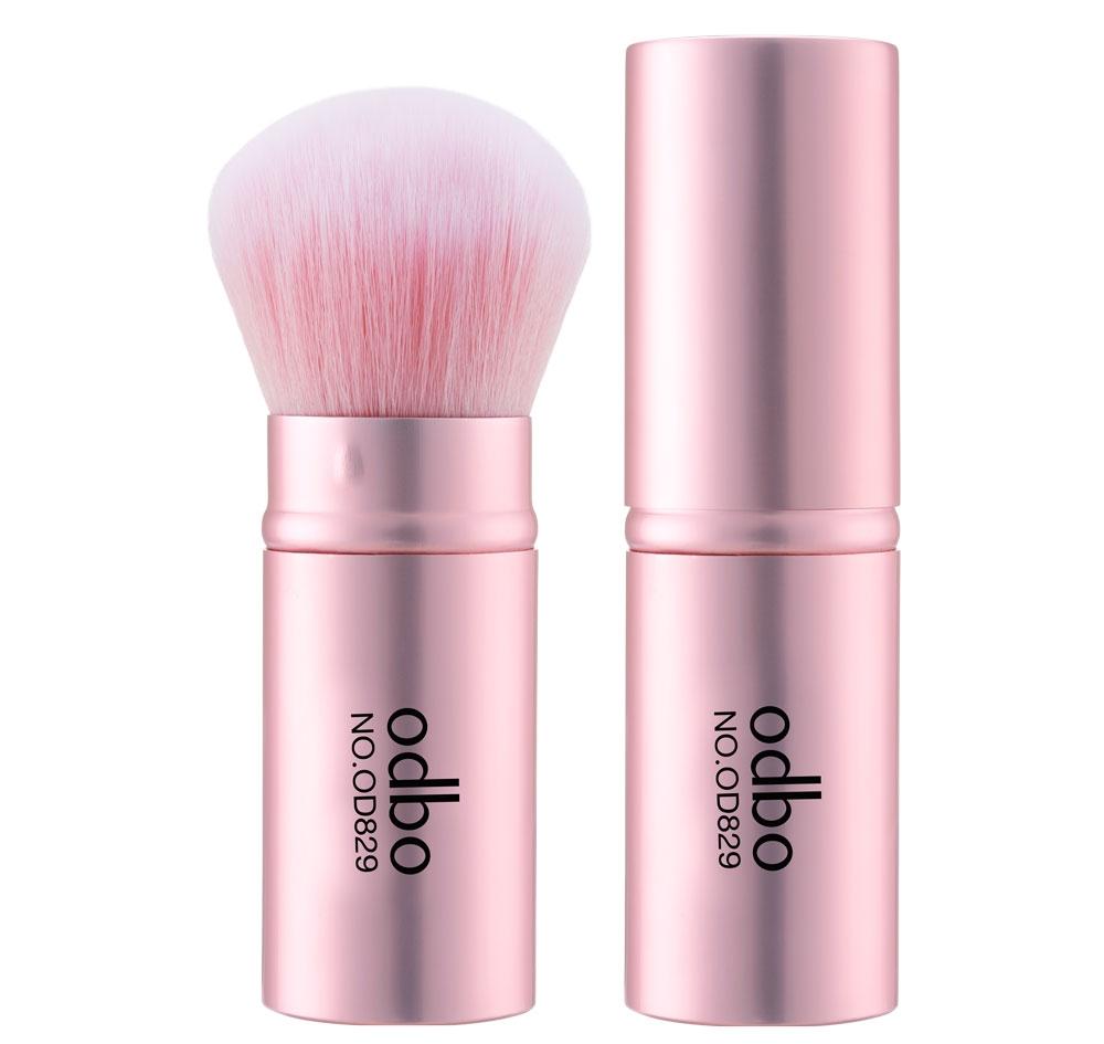Odbo Make Up Brush สีชมพู 1 อัน แปรงอเนกประสงค์ที่สามารถใช้งานได้หลากหลาย ไม่ว่าจะลงแป้งปัดแก้มให้ผิวนวลเนียน หรือเกลี่ยบรอนเซอร์ให้รูปหน้าเรียวสวย มาพร้อมฝาปิดช่วยป้องกันฝุ่นละออง Odbo Make Up Brush สีชมพู 1 อัน แปรงอเนกประสงค์ที่สามารถใช้งานได้หลากหลาย ไม่ว่าจะลงแป้งปัดแก้มให้ผิวนวลเนียน หรือเกลี่ยบรอนเซอร์ให้รูปหน้าเรียวสวย มาพร้อมฝาปิดช่วยป้องกันฝุ่นละออง