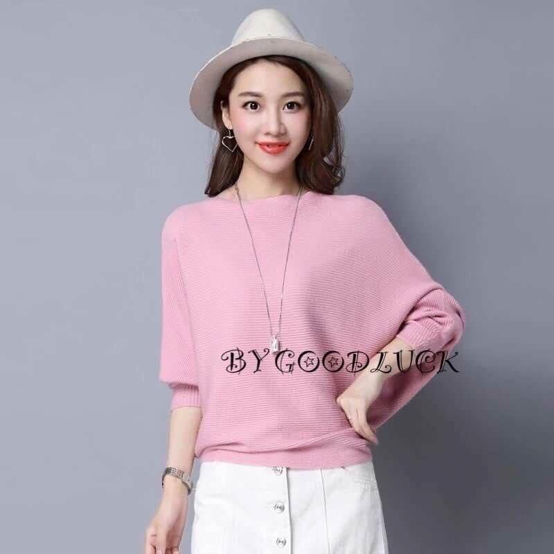 fashionstory เสื้อไหมพรมลุ๊คไฮโซ คอปาดทรงกว้าง รุ่น 1063_สีชมพู fashionstory เสื้อไหมพรมลุ๊คไฮโซ คอปาดทรงกว้าง รุ่น 1063_สีชมพู