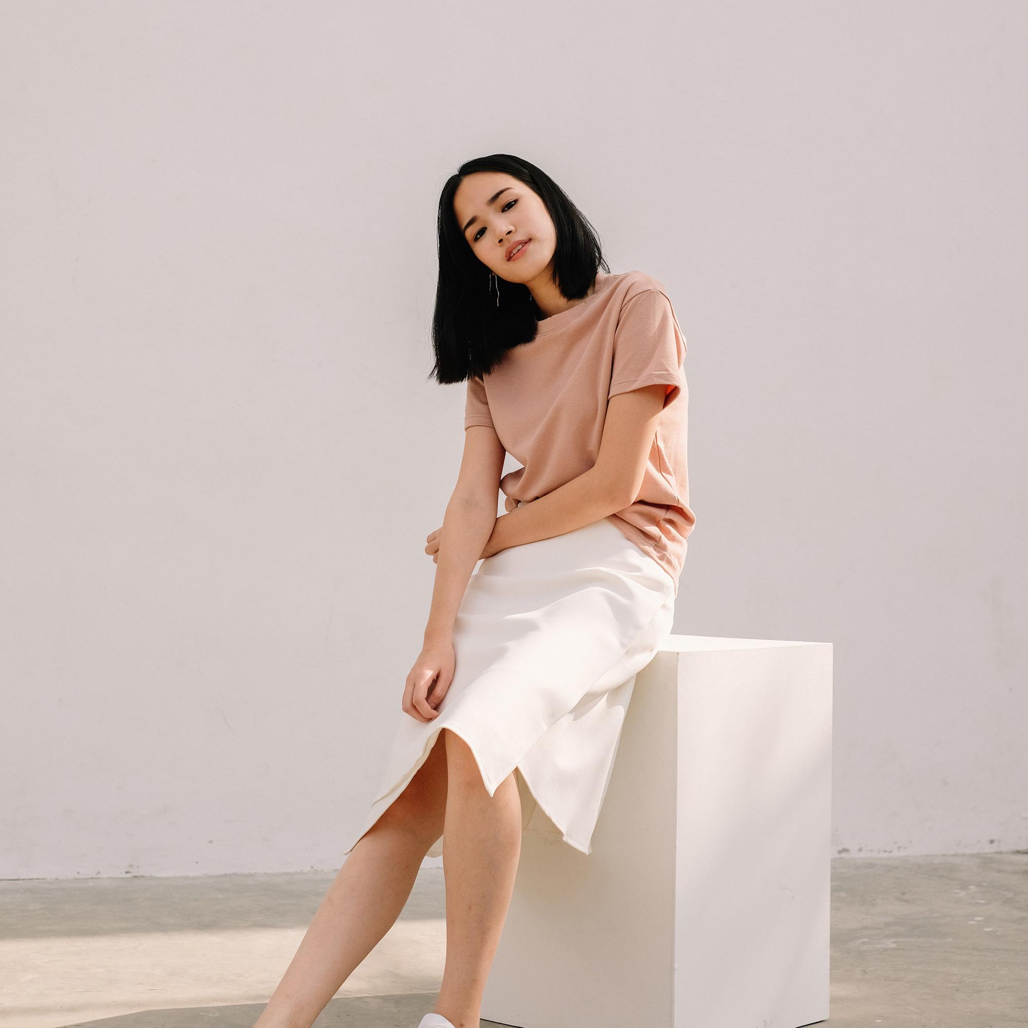 JELLYPLEASE เสื้อยืดผ้า cotton 100% ใส่สบาย ไม่ร้อน รุ่น BASIC TSHIRT มี 5 สี JELLYPLEASE เสื้อยืดผ้า cotton 100% ใส่สบาย ไม่ร้อน รุ่น BASIC TSHIRT มี 5 สี