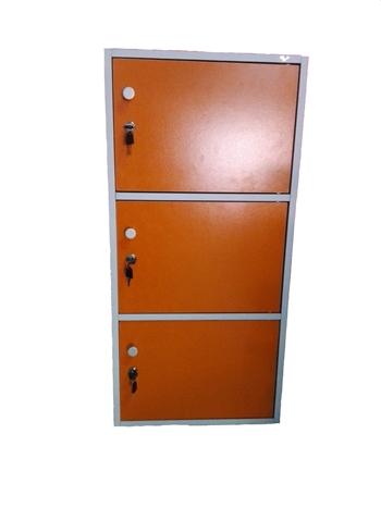 ตู้ไม้ 1ช่อง 3ชั้น+บานประตู พร้อมกุญแจล็อค แบร์น Orange Furnitech รุ่น OF33