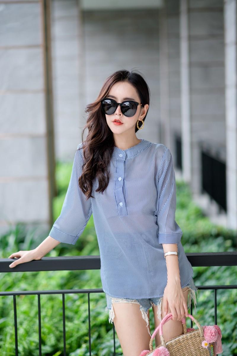 เสื้อผ้า