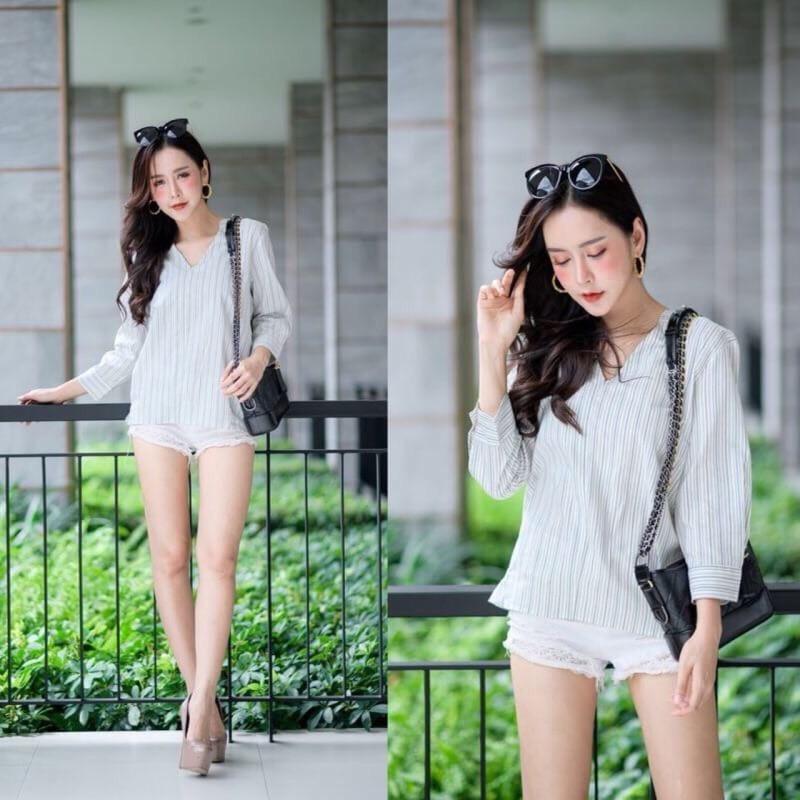 virin&fashiononartเสื้อลายริ้วคอวีแต่งกระดุมหลัง
