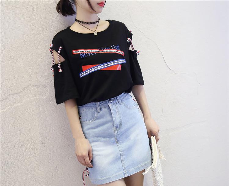 YYCเสื้อยืดแฟชั่นผู้หญิง คอกลม แขนสั้น แต่งขาดที่แขน มัดเชือก รุ่น 2088