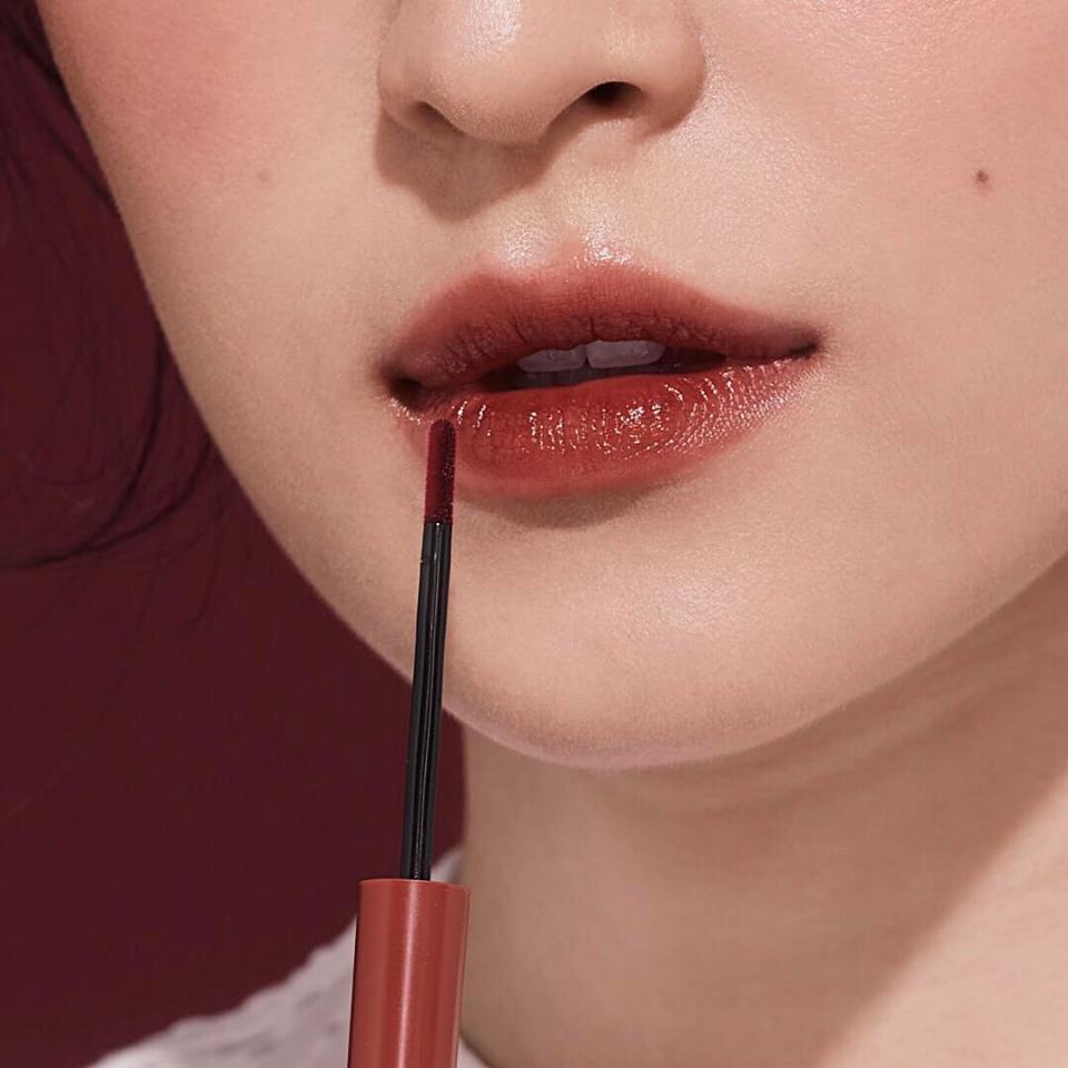 Merrez'ca Lip & Cheek moisturizer Tint ลิบทาแก้มและปากในแท่งเดียว Merrez'ca Lip & Cheek moisturizer Tint ลิบทาแก้มและปากในแท่งเดียว