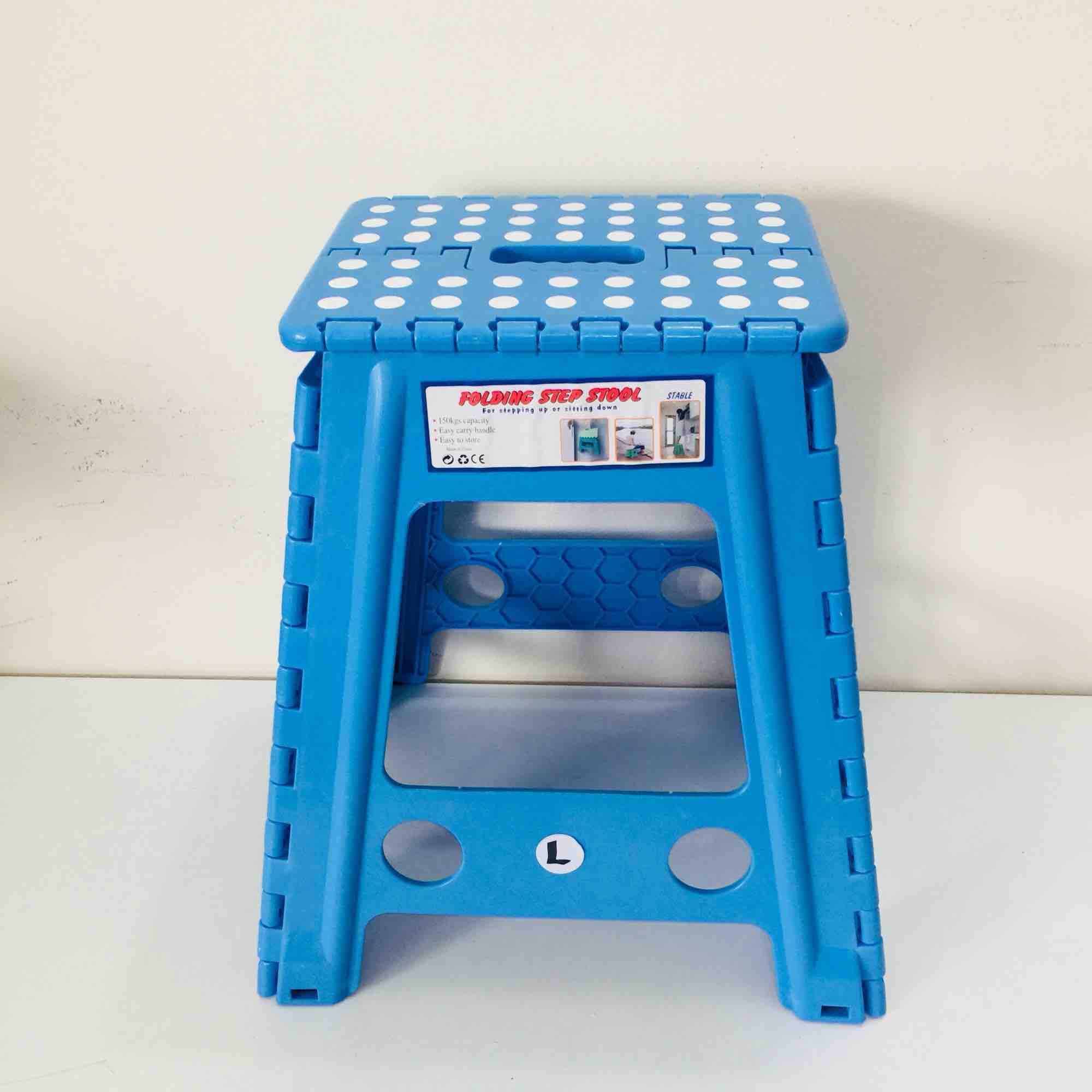 เก้าอี้พับได้ Folding Step Stool size L ขนาด 8.5x11.5x17.5”มี 4 สี ให้เลือก 1 ชิ้น/แพ็คเกจ