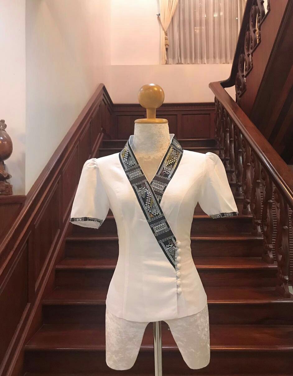 เสื้อไหมลาว