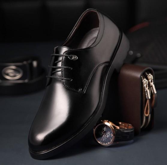 ZASHION รองเท้าหนัง รองเท้าแฟชั่นผู้ชาย ใส่ทำงาน Classic Stylish Shiny Leather Shoes