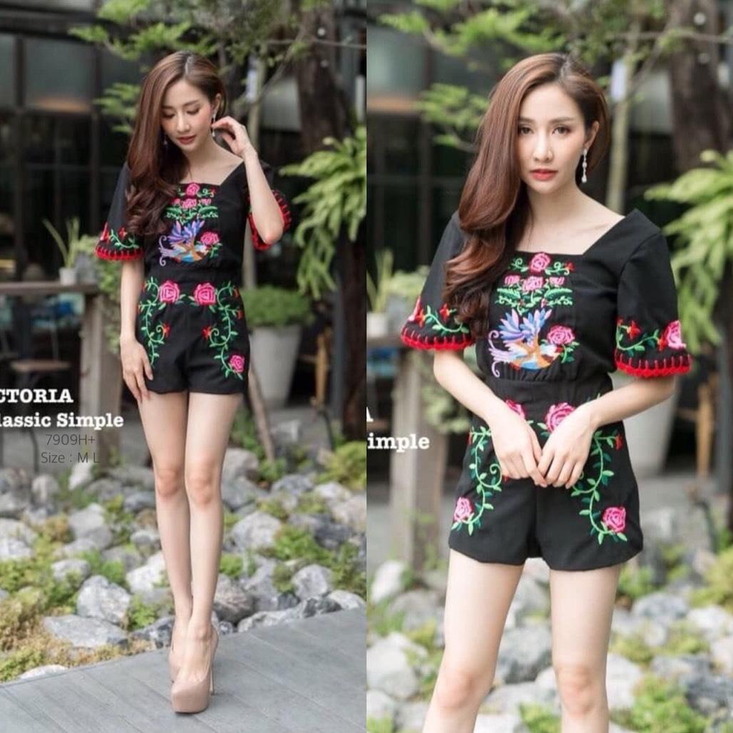 TW7909 จั้มสูทคอเหลี่ยมขาสั้นปักนกกับดอกไม้ **สอบถามก่อนสั่งสินค้า** TW7909 จั้มสูทคอเหลี่ยมขาสั้นปักนกกับดอกไม้ **สอบถามก่อนสั่งสินค้า**