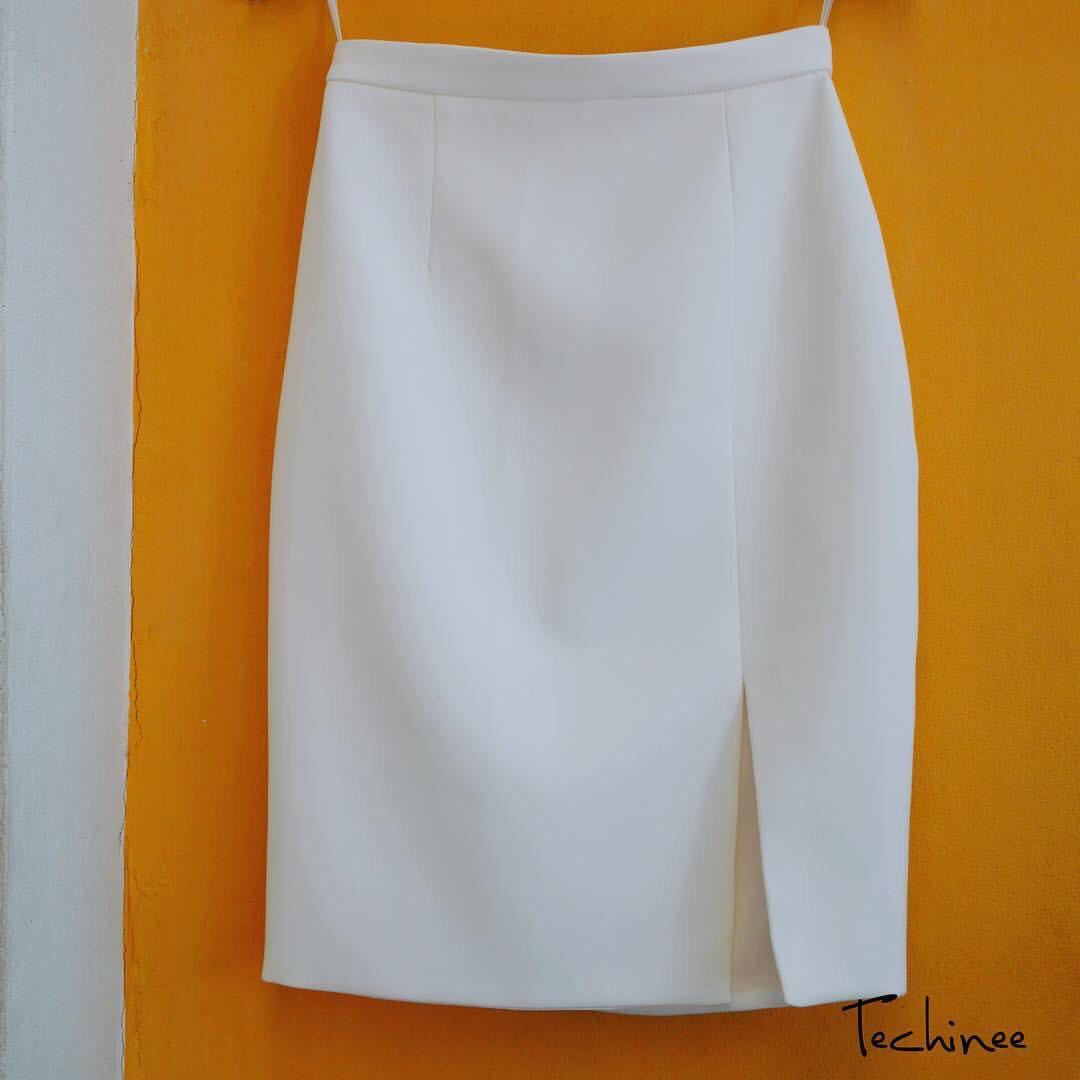 Basic pencil skirt