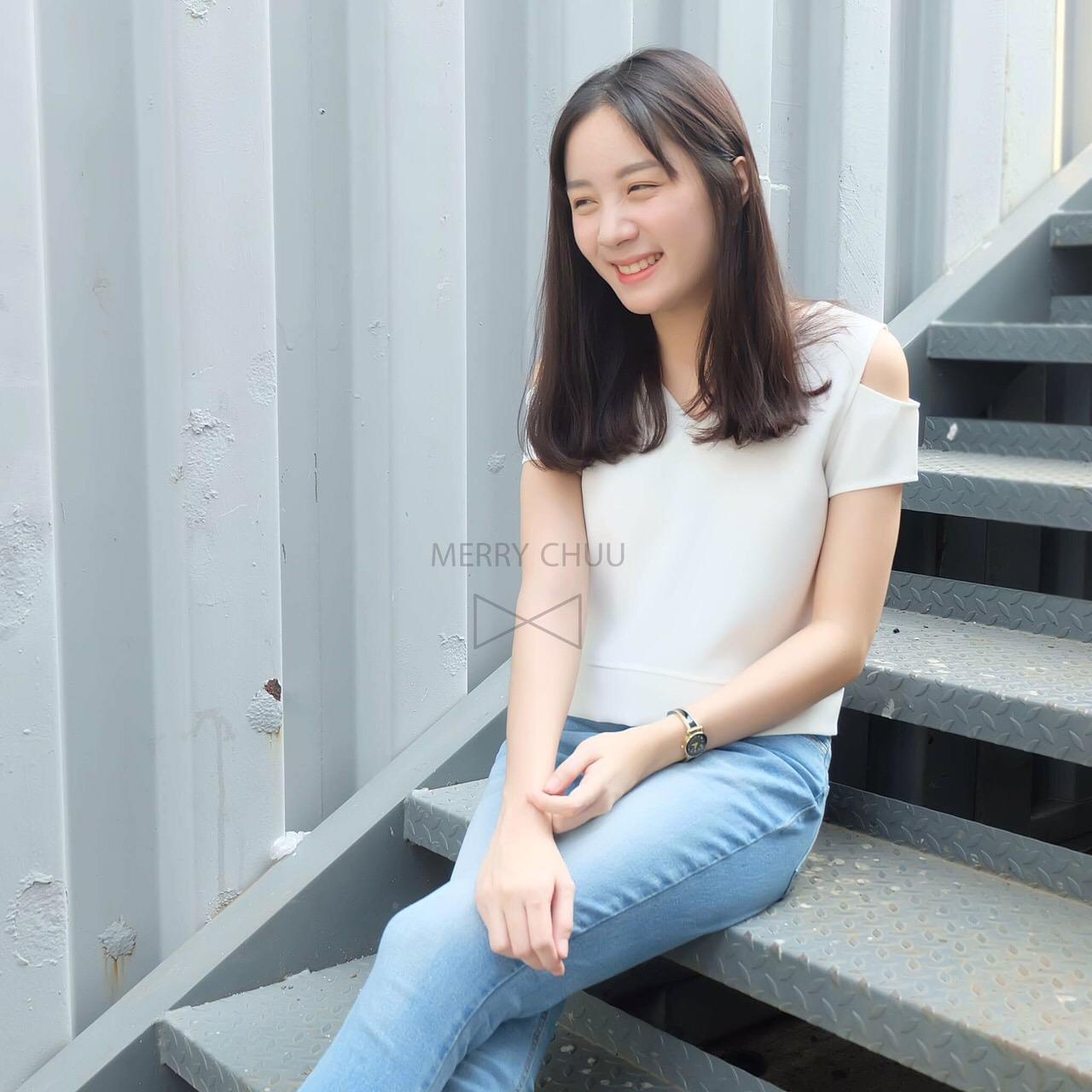 Her Merry Brand เสื้อเปิดไหล่ รุ่น Merry CHUU Marin Top (MRC103) Her Merry Brand เสื้อเปิดไหล่ รุ่น Merry CHUU Marin Top (MRC103)