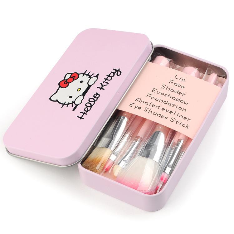 ชุดแปรงแต่งหน้า Hello Kitty กล่องสีชมพู 7 ชิ้น พกพาสะดวก ชุดแปรงแต่งหน้า Hello Kitty กล่องสีชมพู 7 ชิ้น พกพาสะดวก
