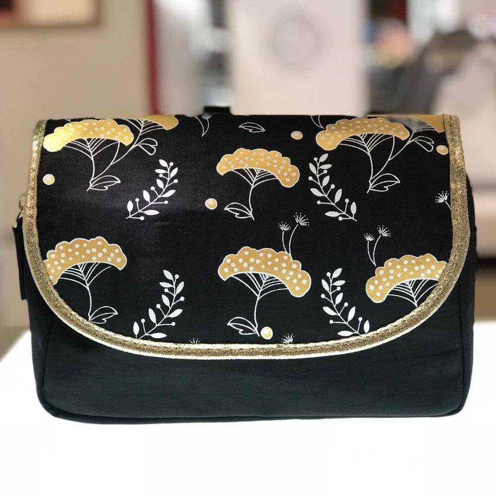 Shiseido Cosmetic Bag 001 Shiseido Cosmetic Bag 001