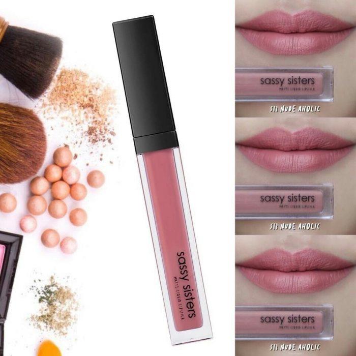 SASSY SISTERS MATTE LIQUID LIPSTICK #S09 Scarlet ลิปสติกเนื้อแมท ติดทนนาน มีสารช่วยบำรุงริมฝีปาก SASSY SISTERS MATTE LIQUID LIPSTICK #S09 Scarlet ลิปสติกเนื้อแมท ติดทนนาน มีสารช่วยบำรุงริมฝีปาก