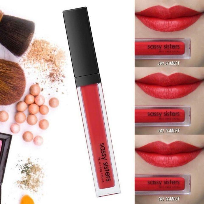 SASSY SISTERS MATTE LIQUID LIPSTICK #S09 Scarlet ลิปสติกเนื้อแมท ติดทนนาน มีสารช่วยบำรุงริมฝีปาก SASSY SISTERS MATTE LIQUID LIPSTICK #S09 Scarlet ลิปสติกเนื้อแมท ติดทนนาน มีสารช่วยบำรุงริมฝีปาก