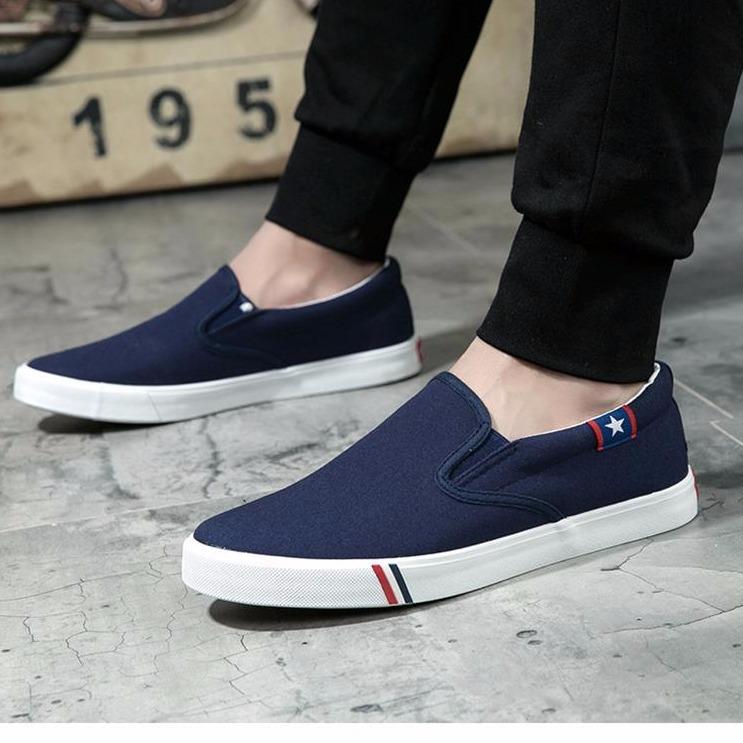 รองเท้าผ้าใบผู้ชายแบบสวม รุ่น LM699 มี 4 สี