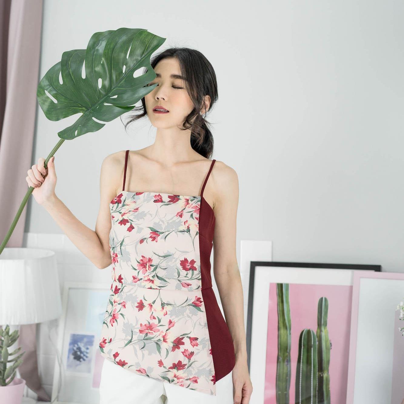 Lynin - Magnolia Top เสื้อสายเดี่ยวลายดอกไม้