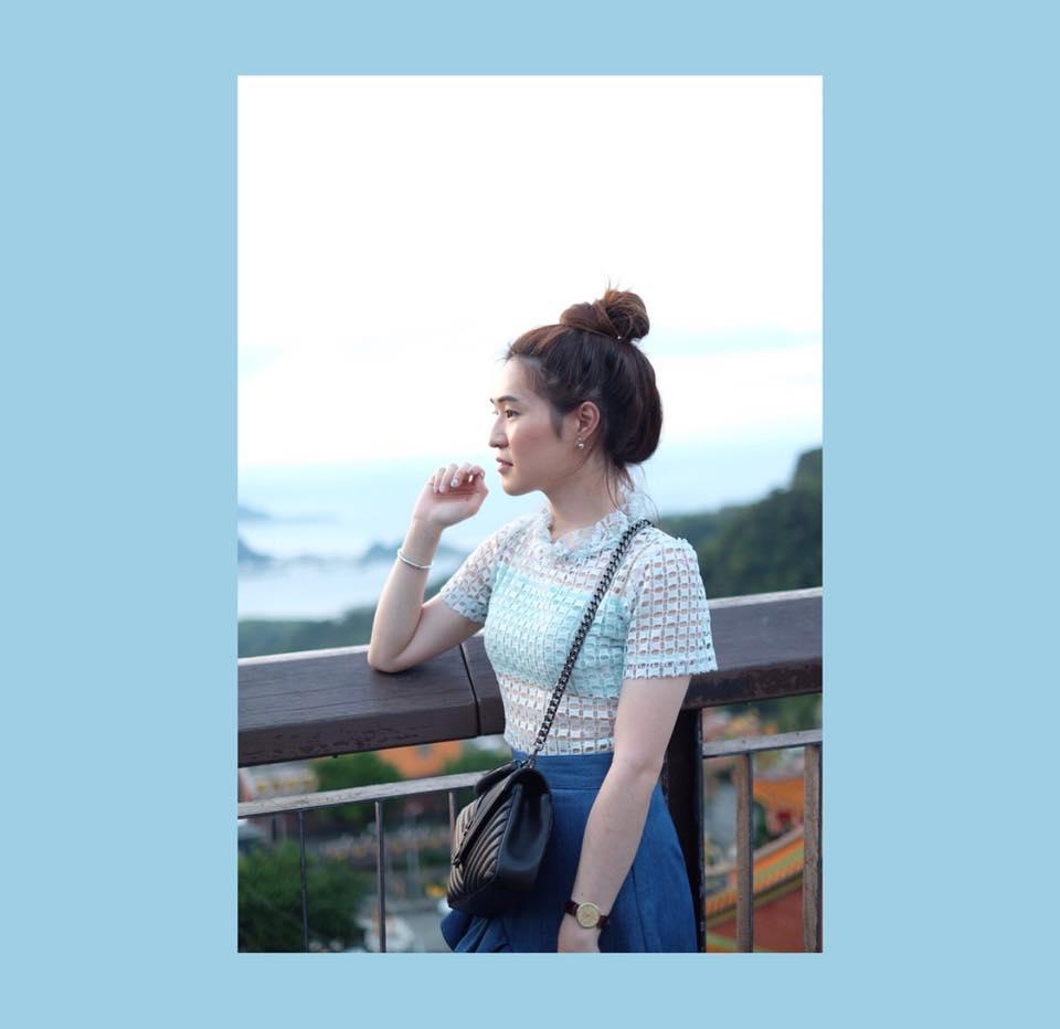 Twint - bunny lace top