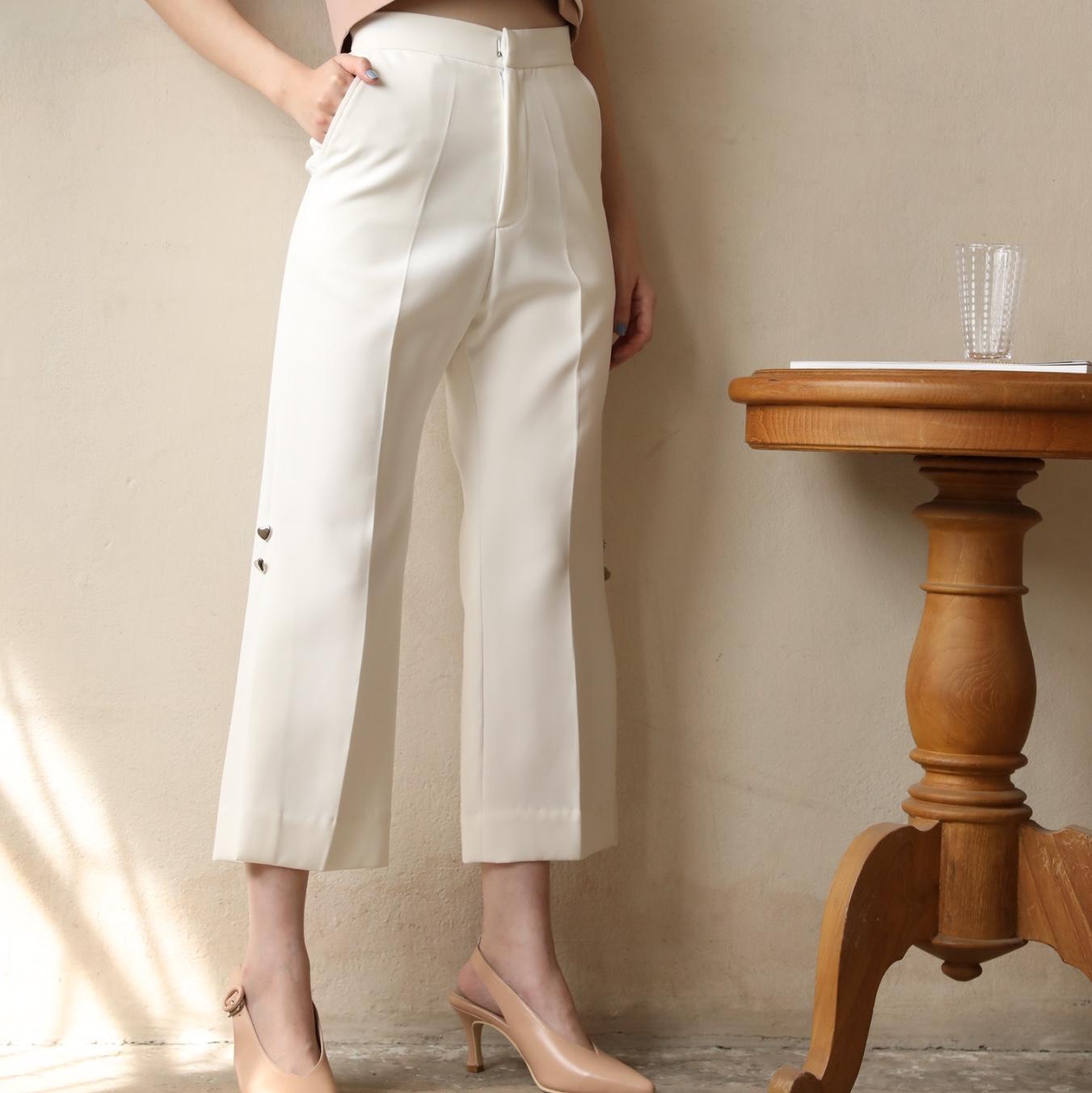 BLOSSOM DAISY - กางเกงขายาว ดีเทลผ่าปลายขา รุ่น Merry Pants