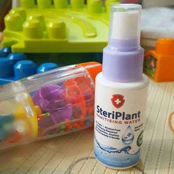 ของแท้ รับประกัน SteriPlant สำหรับเด็กอ่อน เด็กเล็ก และทุกคนในครอบครัว ไม่มีแอลกอฮอล์ ไม่แพ้ ไม่ระคายเคือง สเปรย์น้ำฆ่าเชื้อ ไร้แอลกอฮอล์ Sanitising Water 50 ml. ส่งฟรี Kerry Express