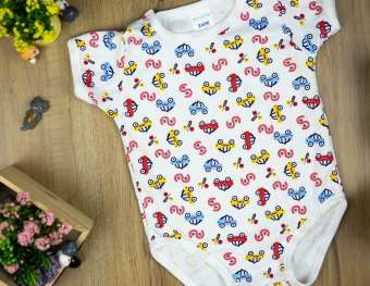 ชุดบอดี้สูท ลายรถแดง-เหลือง-ฟ้า size 0-3 / 3-6 เดือน