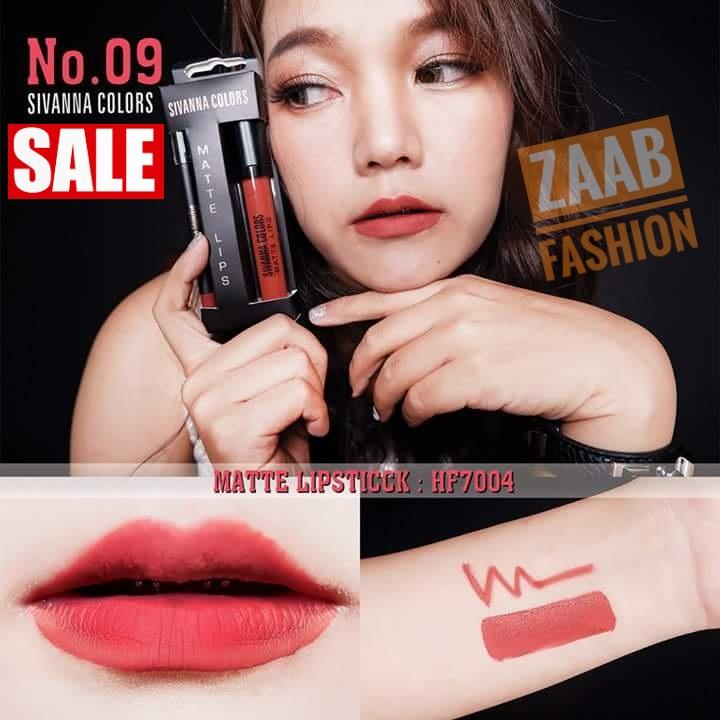 Sivanna lipstick ของแท้ 100% (zaab fashion) MATTE LIPS 7004 สุดคุ้ม 2in1 ปากสวยเป๊ะ กับ 2 ขั้นตอนง่ายๆ ด้วยลิปกลอสเนื้อแมทและดินสอเขียนขอบปาก เนื้อเนียนละเอียด เกลี่ยง่าย แห้งเร็ว กันน้ำ เม็ดสีแน่นชัด ติดทนนานหลายชั่วโมง ริมฝีปากสวยเป๊ะตลอดวัน