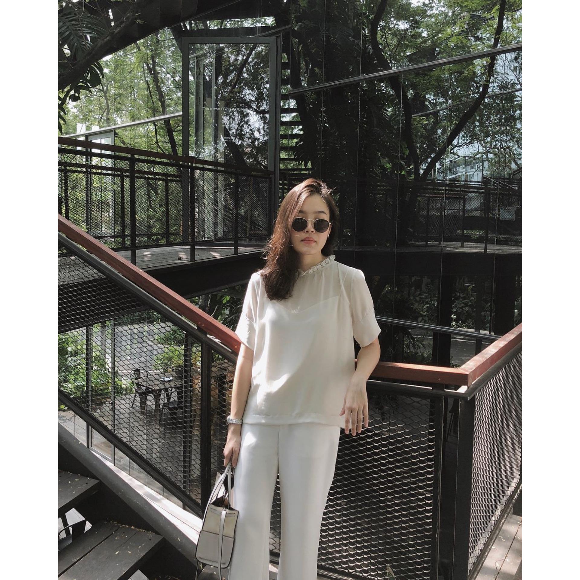 Withkith - fairy pleat top เสื้อ คอจีบ โปร่ง มีซับใน ผ้าชีฟอง กระดุมหลัง หวาน Withkith - fairy pleat top เสื้อ คอจีบ โปร่ง มีซับใน ผ้าชีฟอง กระดุมหลัง หวาน