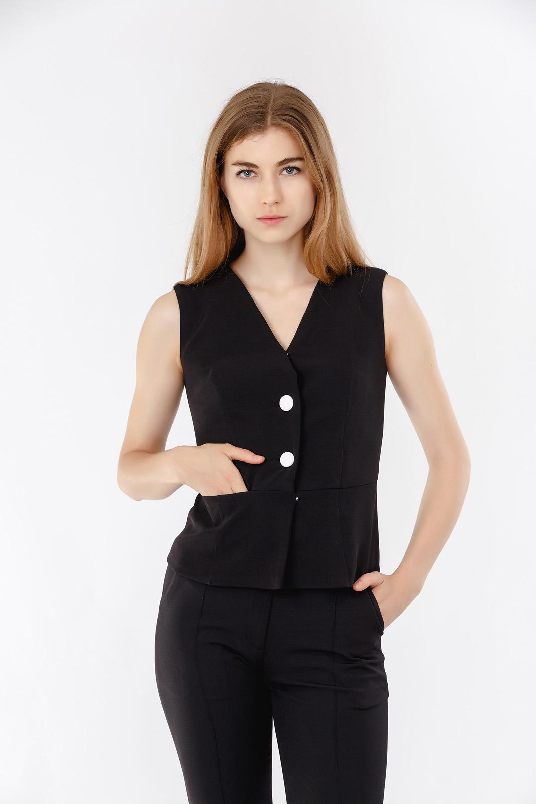Wache Charlotte Sleeveless Top เสื้อ