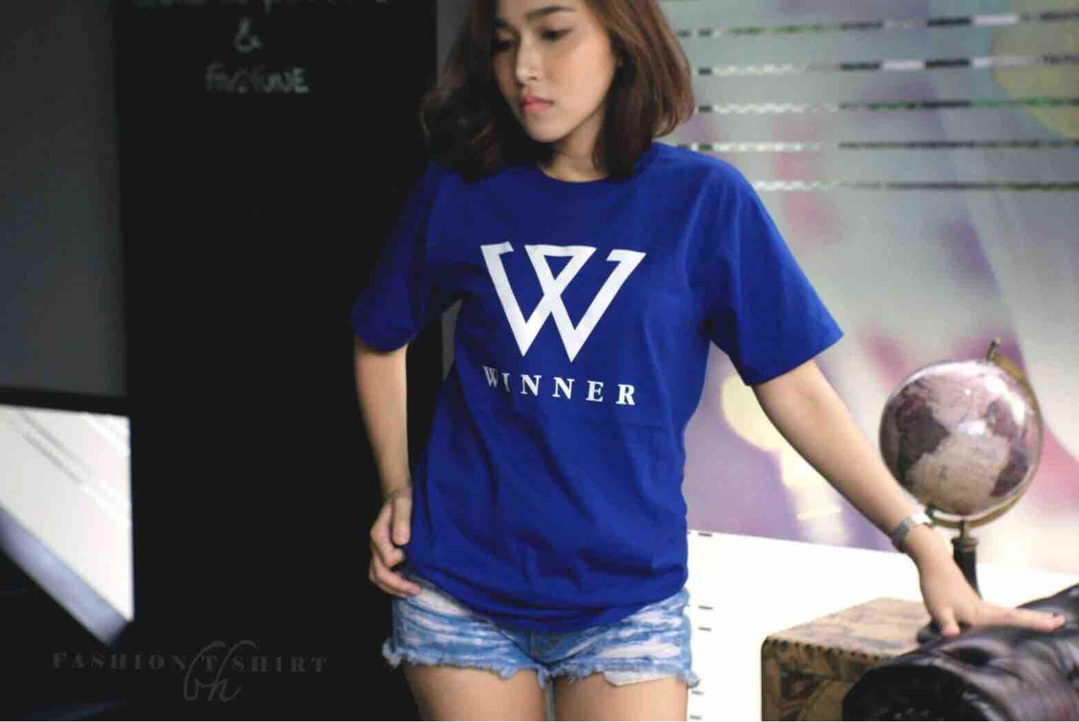 เสื้อยืดแฟชั่นผู้หญิง ผู้ชาย Winner สีน้ำเงิน