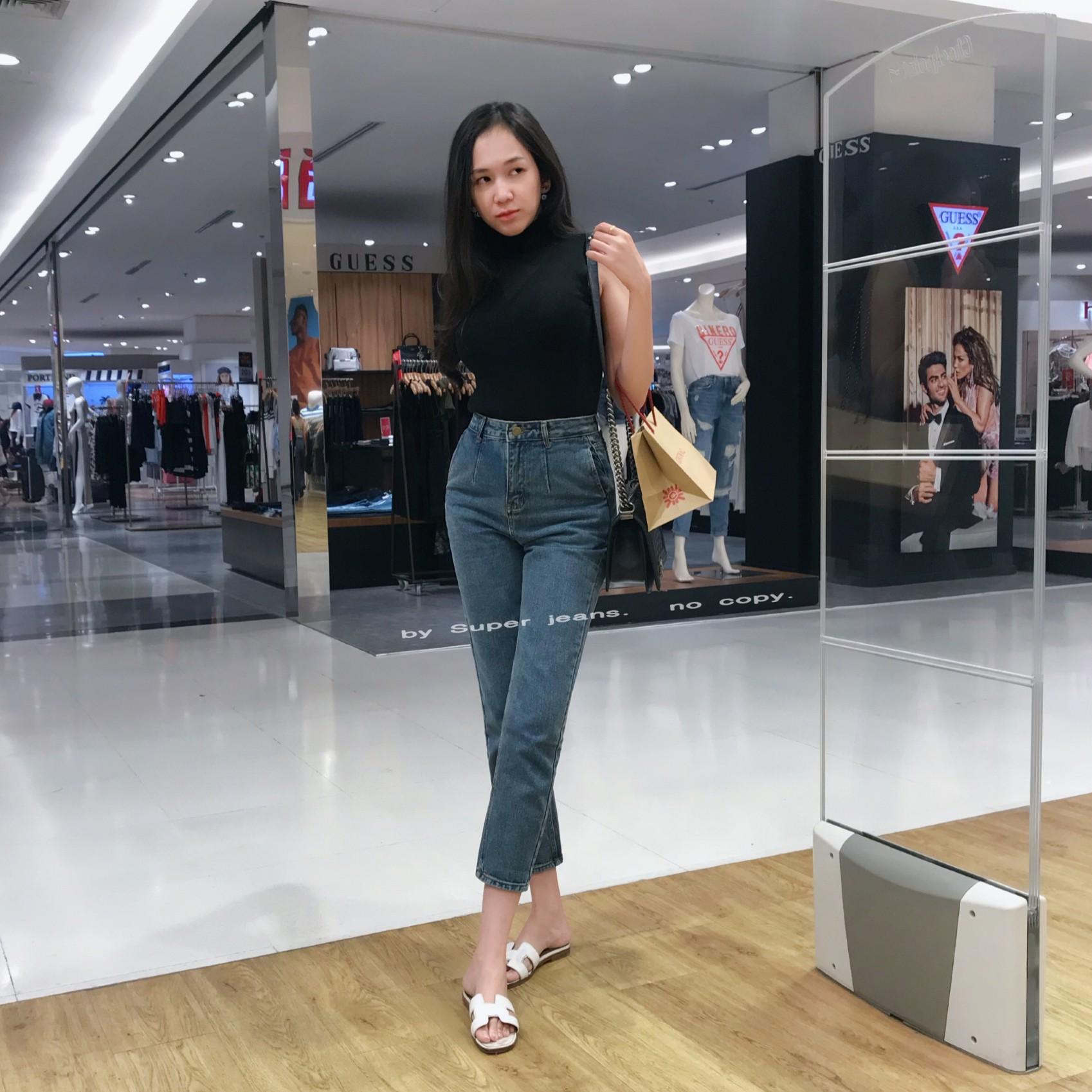 กางเกงยีนส์ขายาว ทรงบอยเอวสูง Super jeans.