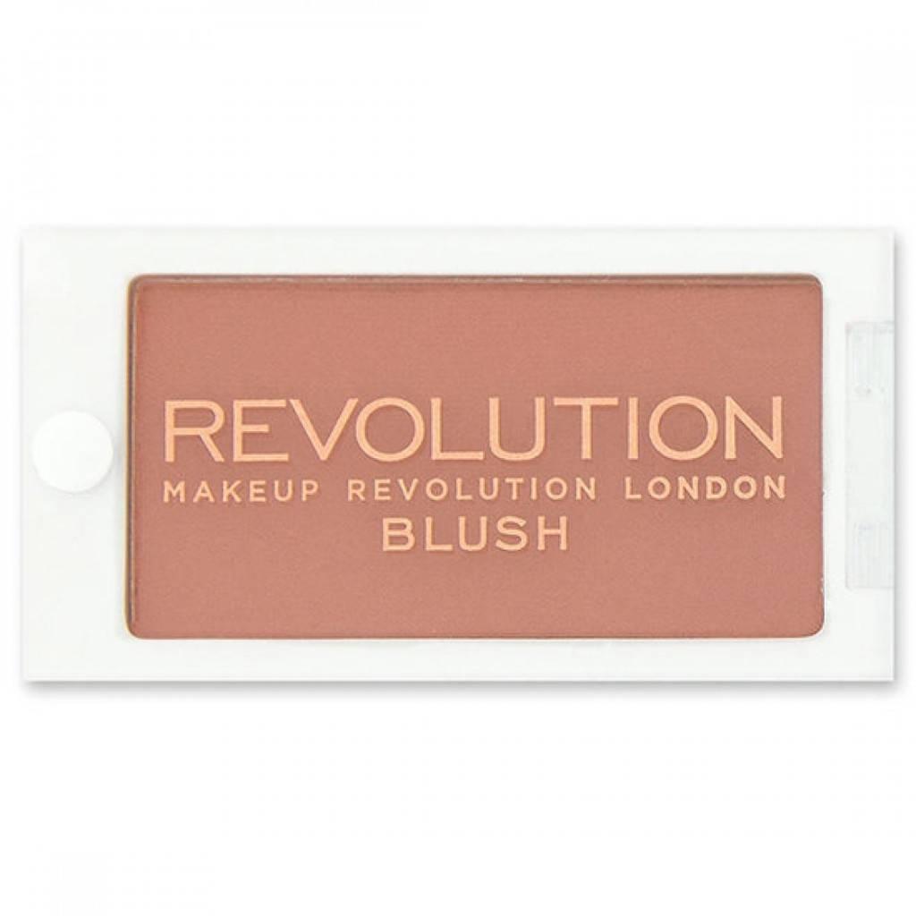 Makeup Revolution Blush #Love บลัชออนเนื้อฝุ่นเนียนละเอียดบางเบา เม็ดสีคมชัด เกลี่ยง่าย ติดทนนาน แต่งแต้มสีสันให้พวงแก้มดูสวยระเรื่ออย่างเป็นธรรมชาติ