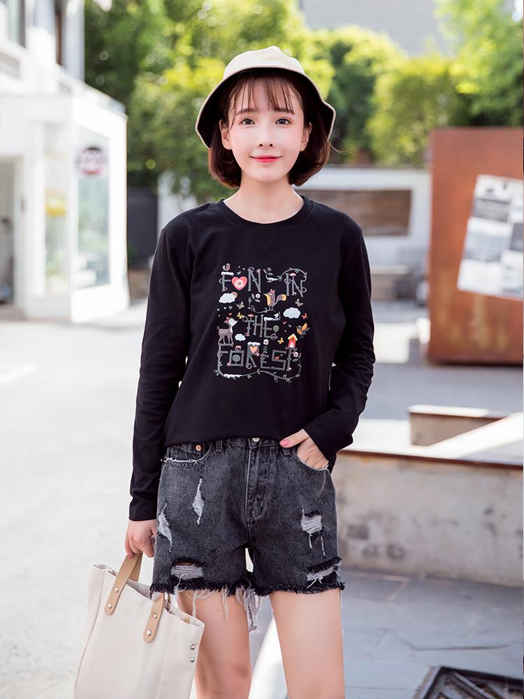SCS เสื้อยืดแฟชั่น ผู้หญิง คอกลม แขนยาวสกรีนลายด้านหน้า (สีดำ) รุ่น 1823