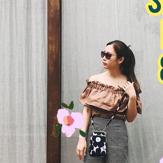 PHISARA LIN TOP เสื้อคอปาด ผ้าลินิน สีน้ำตาล