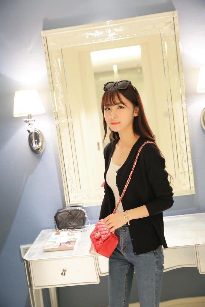 เสื้อคลุมไหมพรมคาดิแกน cardigan กระดุมมุก เสื้อคลุมแขนยาว ฟรีค่าส่ง(สีดำ)