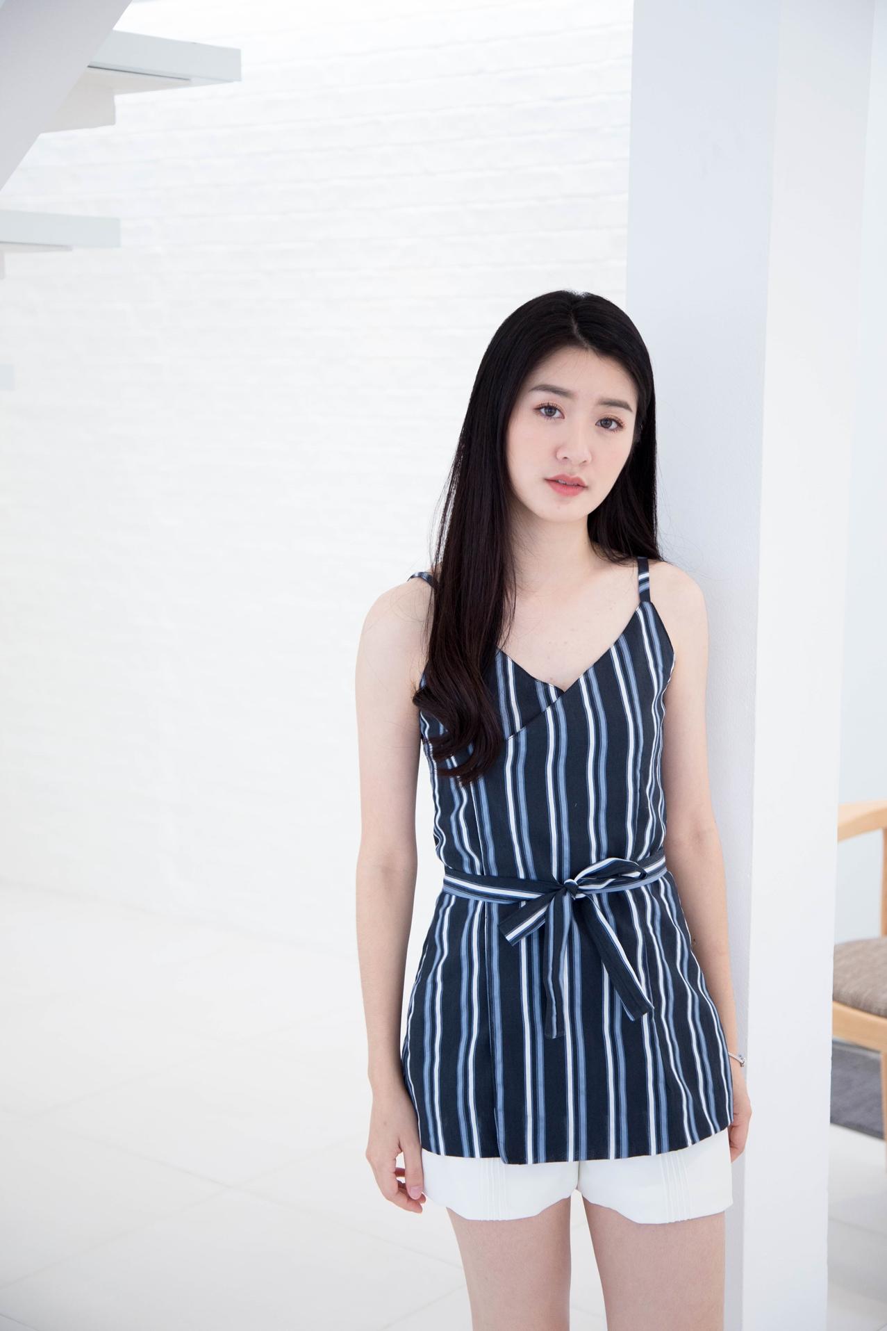 PHISARA NARIN TOP สุภาพสตรี เสื้อสายเดี่ยวตัวยาว สีน้ำเงิน