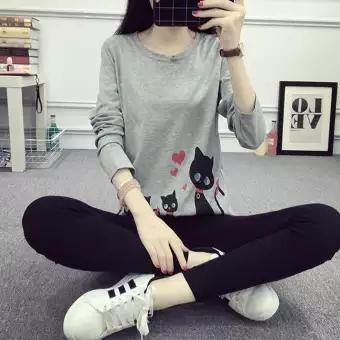 alibaba418เสื้อยืดแฟชั่นผู้หญิง คอกลม แขนยาว ผ้าเนื้อดี ลายครอบครัวแมวสุขสันต์ น่ารักๆ
