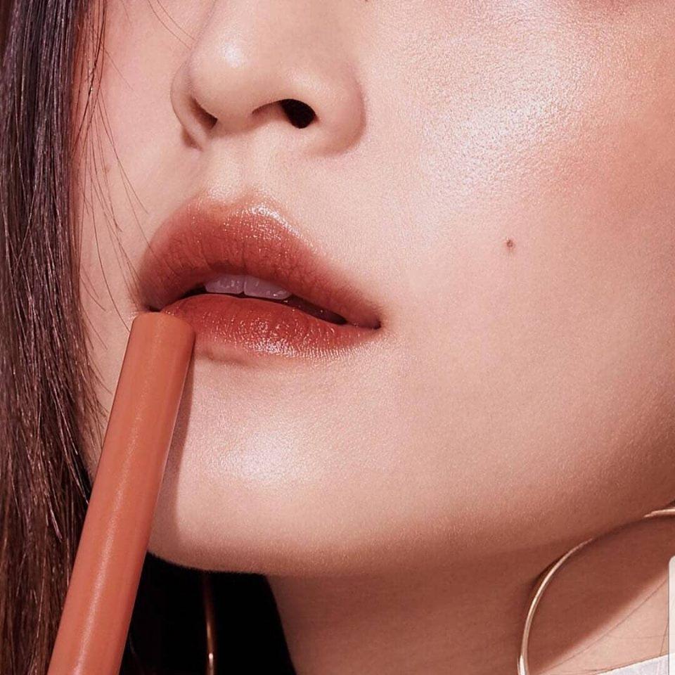 Merrez'ca Lip & Cheek moisturizer Tint ลิบทาแก้มและปากในแท่งเดียว Merrez'ca Lip & Cheek moisturizer Tint ลิบทาแก้มและปากในแท่งเดียว