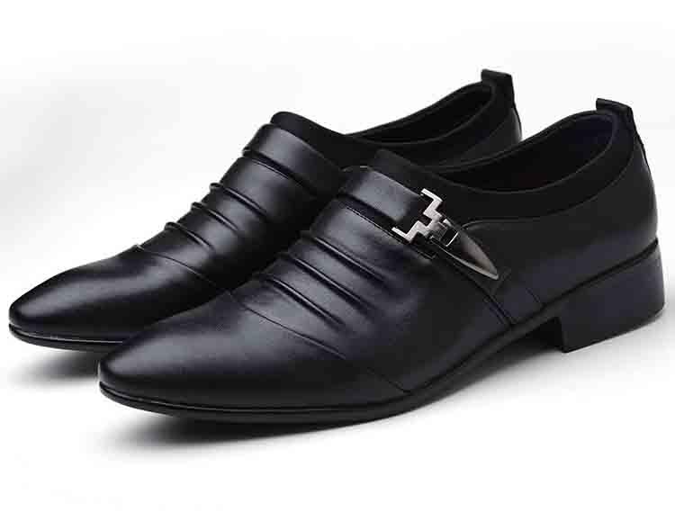 Casual shoes รองเท้าคัทชู รองเท้าหนัง (สีดำ) Casual shoes รองเท้าคัทชู รองเท้าหนัง (สีดำ)