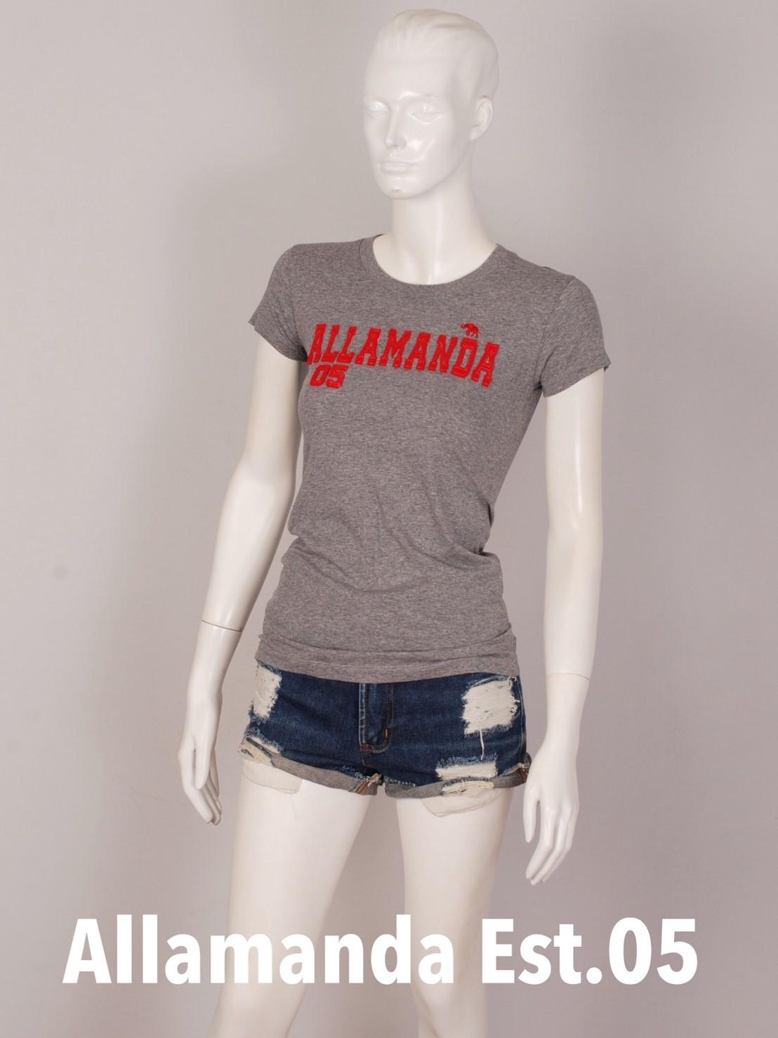 เสื้อยืด Allamanda เสื้อยืดคอกลม เสื้อยืดทรงเข้ารูป งานปักแปะ เสื้อยืด Allamanda เสื้อยืดคอกลม เสื้อยืดทรงเข้ารูป งานปักแปะ