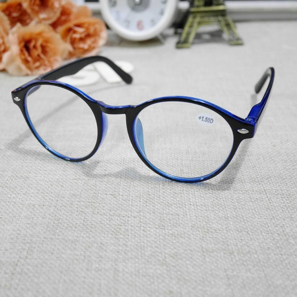 แว่นตาสายตายาว +50 แว่นตาอ่านหนังสือ ทรงหยดน้ำไฟเบอร์ใหม่ สีโปร่งใสทูโทน ขาสปริง. แว่นตาสายตายาว +50 แว่นตาอ่านหนังสือ ทรงหยดน้ำไฟเบอร์ใหม่ สีโปร่งใสทูโทน ขาสปริง.