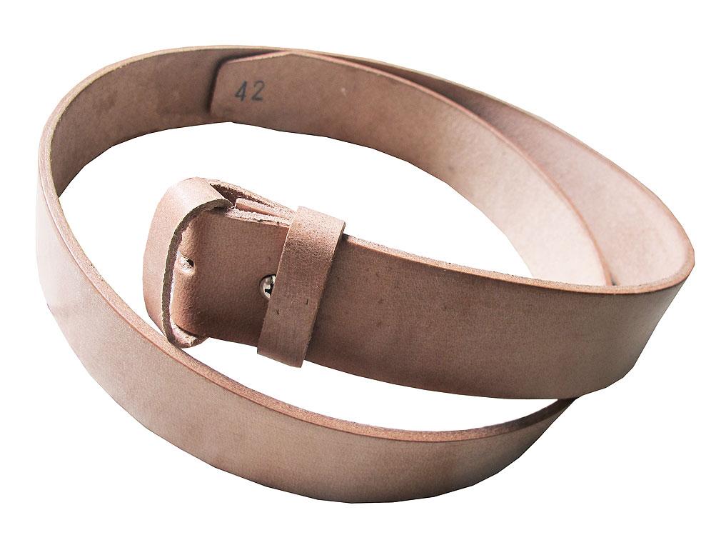 หนังแท้ หนังฟอกฝาด (Size 52 Inches) Good Genuine Leather Belt For You นิศิตนักศึกษาชอบใช้ในคุณภาพ ใช้ของแท้ ใช้ทน ใช้นานได้หลายปี สายเข็มขัดหนังวัวอย่างแท้ๆ ยาวตลอดเส้น 52 นิ้ว เหมาะสำหรับท่านที่มีเอว 44-45-46-47 นิ้ว สีครีม