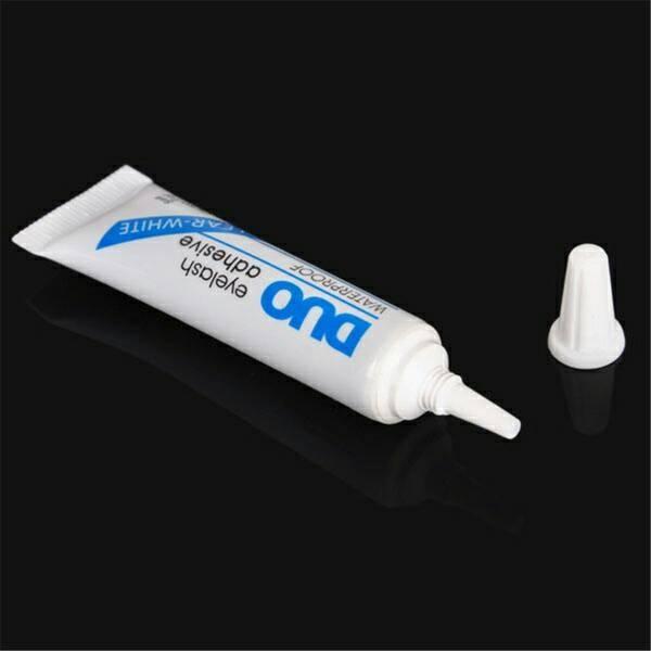 กาวติดขนตาปลอมDUO Eyelash Adhesive กาวติดขนตาปลอมDUO Eyelash Adhesive