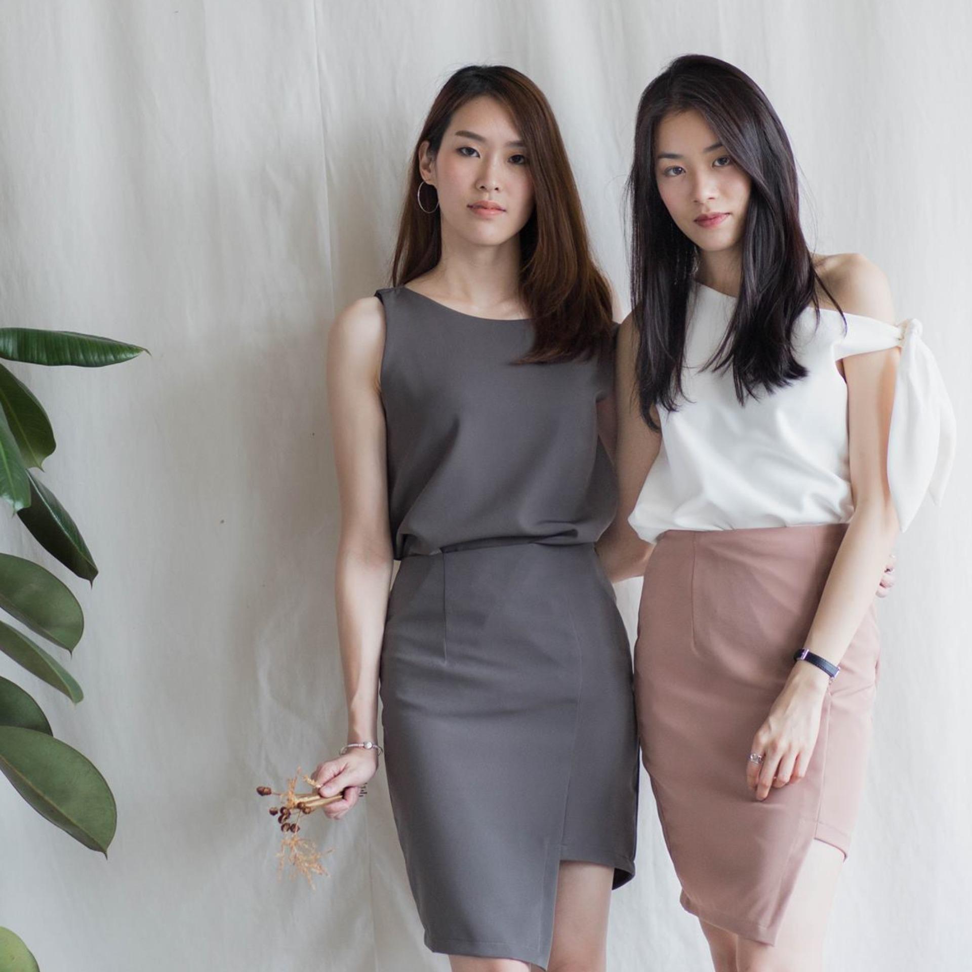 IRINCLOSET Ava skirt