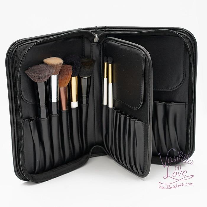 BC03 Brush bag กระเป๋าแปรงแต่งหน้าแบบซิป หนังเทียม ใส่ได้ 29 ชิ้น